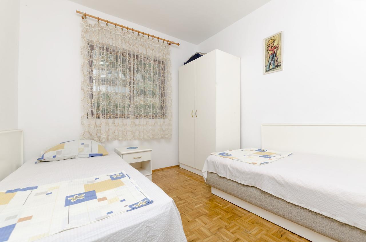 Apartments Tonin Ivan Dolac Extérieur photo