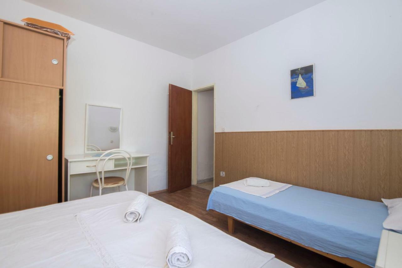 Apartments Tonin Ivan Dolac Extérieur photo